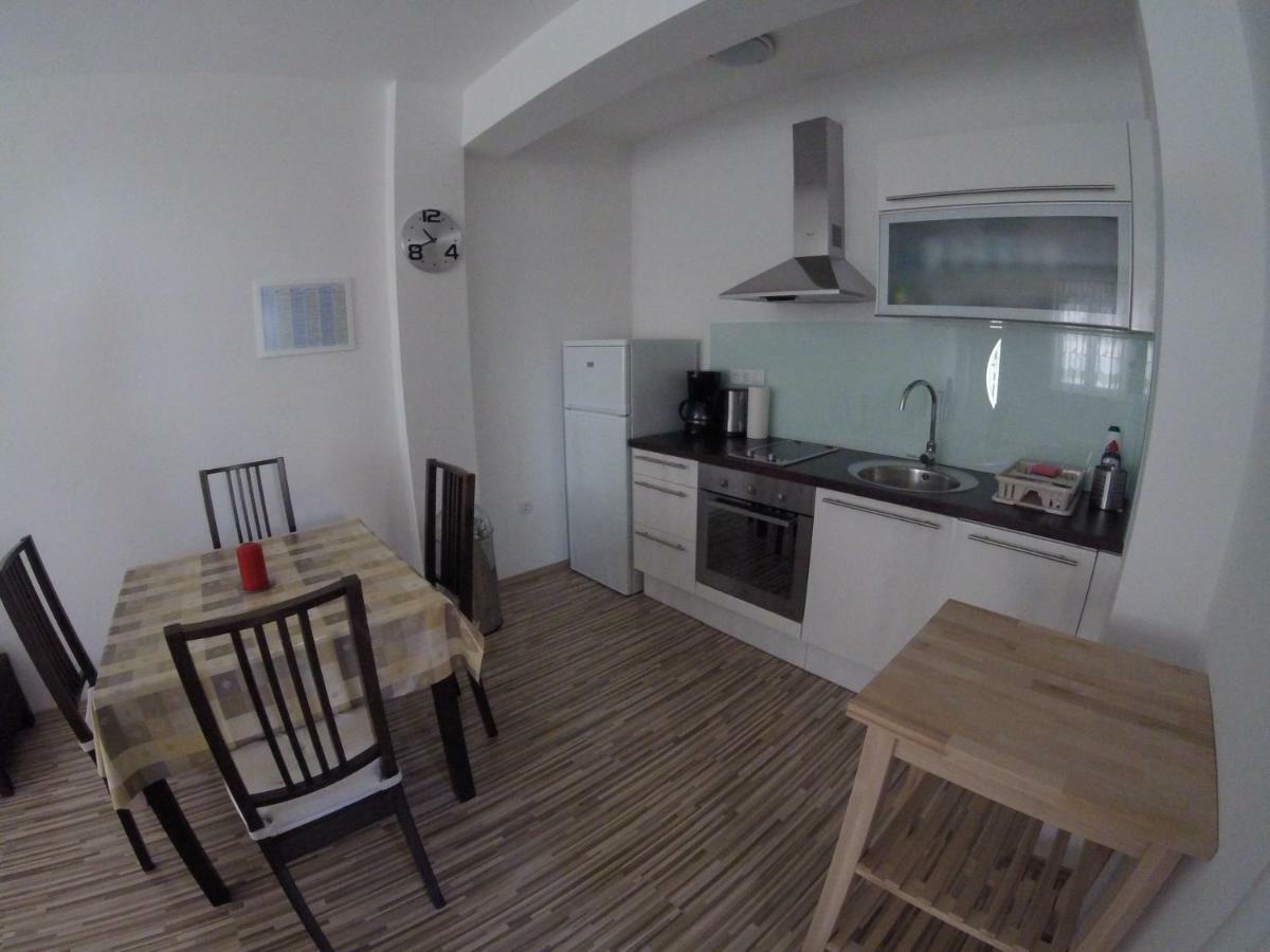 Apartments Babic Sukošan Esterno foto