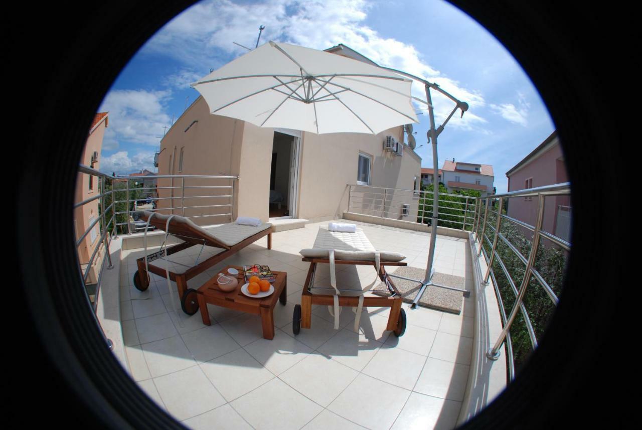 Apartments Babic Sukošan Esterno foto