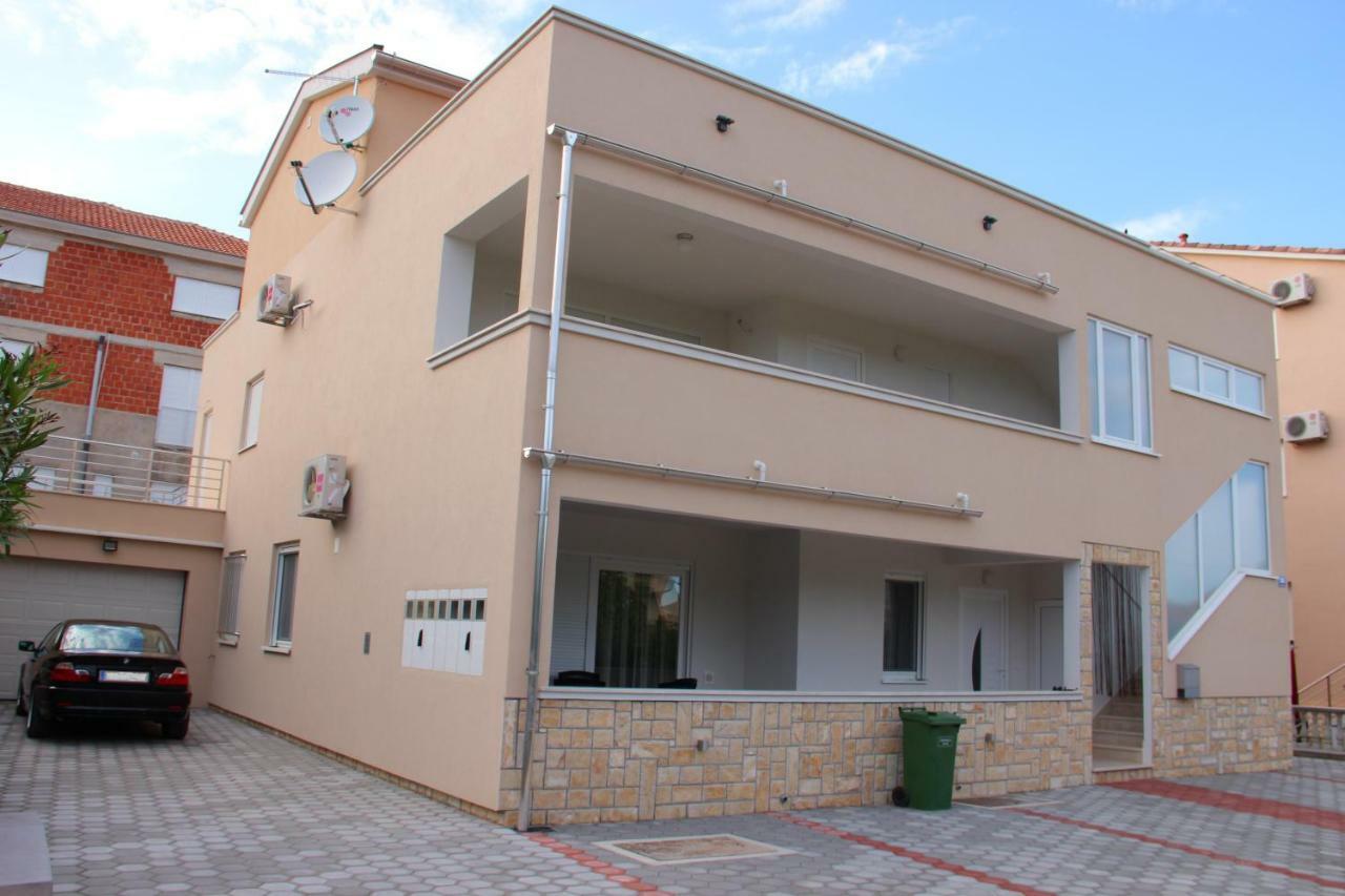 Apartments Babic Sukošan Esterno foto
