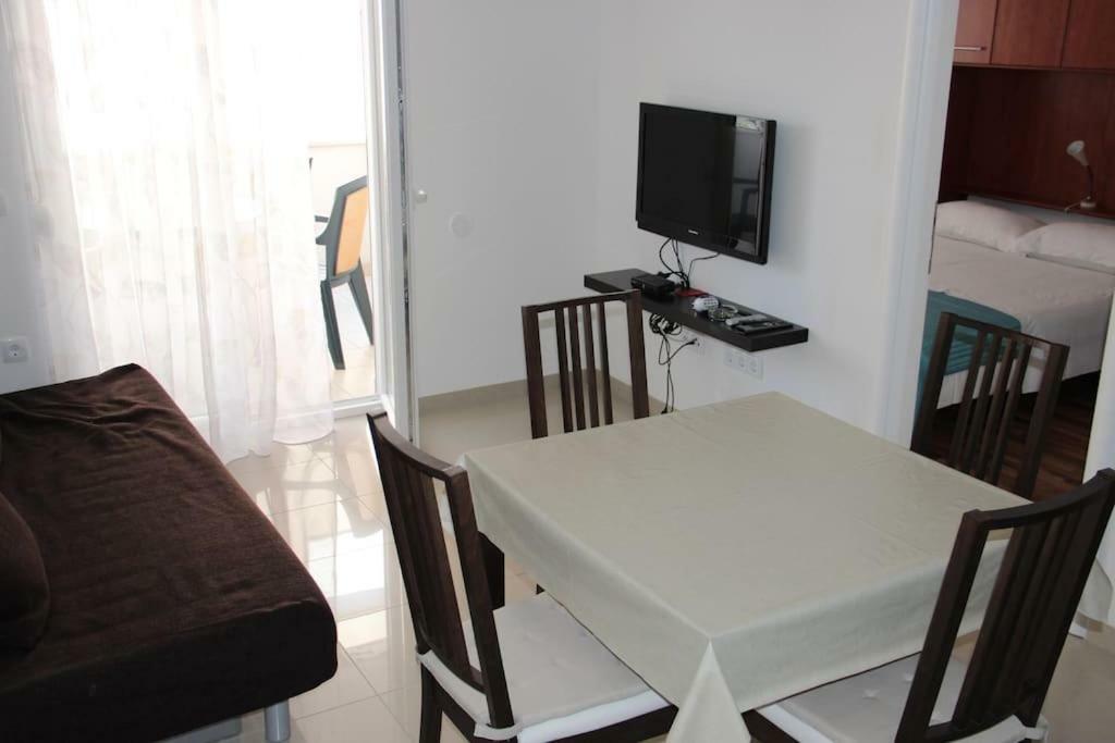 Apartments Babic Sukošan Esterno foto